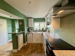 Photo 16- click for photo gallery